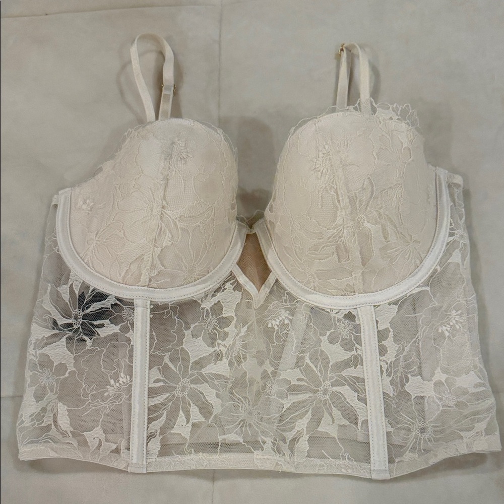 Victoria's Secret Floral Lace Bustier in Cream